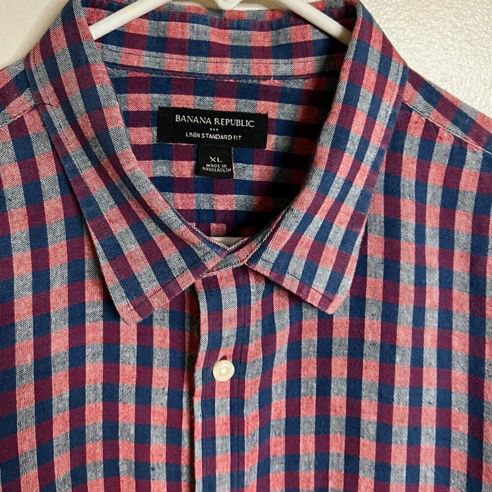 Banana Republic Linen Standard Fit Men's XL Button Down Red Checkered
